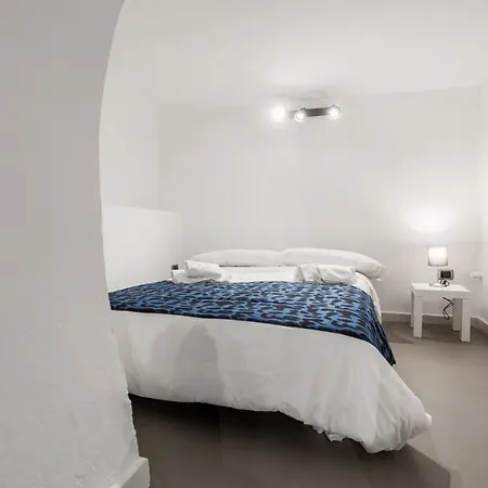 Guesthost - Valmare Apulian