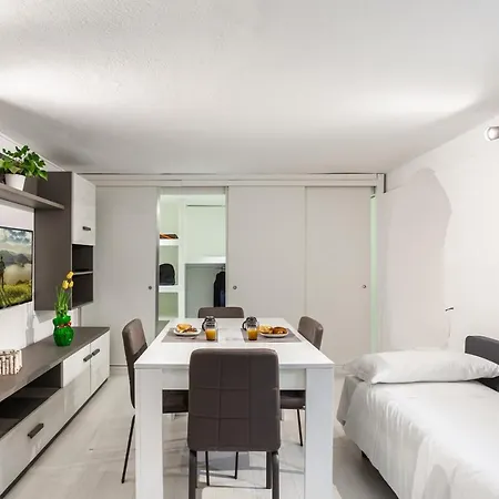 Guesthost - Valmare Apulian Daire