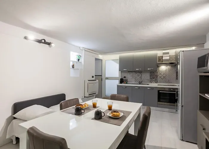 Guesthost - Valmarè Apulian * Bari